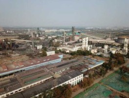 济南钢铁股份有限公司（济南钢铁厂占地多少亩？）