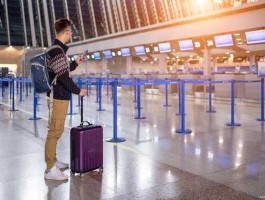 去年买了个登山包（飞机没有免费手提行李能带什么？）