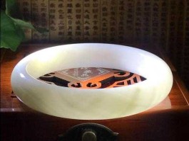 天然砗磲，国内砗磲手镯可以携带吗？