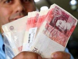 100元人民币多少英镑（英国的一百元钱等于我们中国的多少钱？）