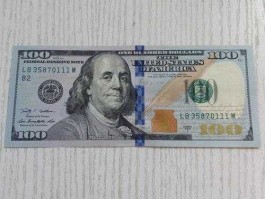 100美元上的头像是谁（100美元图片大全）