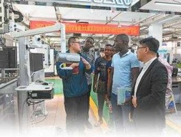 陕西烽火通信（陕西烽火通信集团有限公司怎么样你在那工作么我学习通信工程的，想了解下··？）