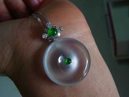 金卖网珠宝团？在云南翠玺珠宝店我买了一个翡翠挂件，6000元，是不是上当了是否为真品导游有多少提成？