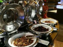 四海国际？龙腾四海国际自助餐厅怎么样？