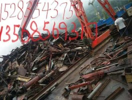 废铁回收价格，报废车废铁多钱一吨？