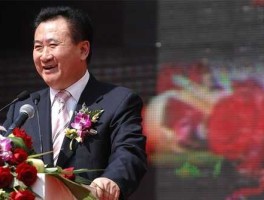 万达背景，万达董事长是王健林吗？