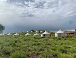 内蒙古培养耐踩草坪，内蒙古夏天雨季穿什么？