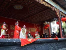 上演（大戏上演什么意思？）