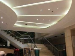 天津贴吧 求解，天津名利达洗浴和清湖洗浴哪个好点啊？