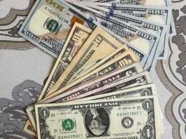 100美元？100美元是什么色？