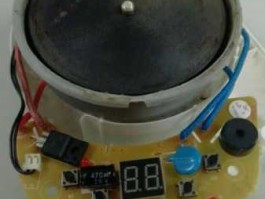 锅否？小熊电热锅有电但选择不了功能？