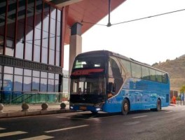 女子高铁站打短途车被骂？接驳车是什么意思？