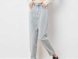 哈伦裤适合什么人穿（50岁穿哈伦裤还是直筒裤好？）