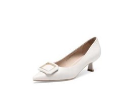 千百度女鞋（n6女鞋是什么牌子？）