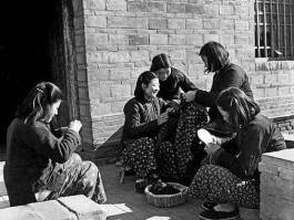 50年代吧 六七十年代人们的生活是什么样子的？