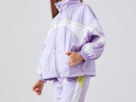 安奈儿（安奈儿和巴拉巴拉比哪个好？）