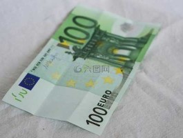 100欧元折合人民币多少钱，100卢布等于多少欧元？