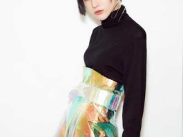 5000万吧？尚雯婕有多少钱有5000万以上吗，花4000万打造00后f4，一定很有钱吧？