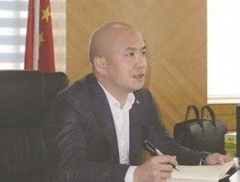 金路集团董事长？四川汉龙集团董事长是谁？