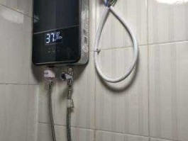 扬子网 扬子燃气热水器的冷水过虑网在什么位置怎么取下清洗？