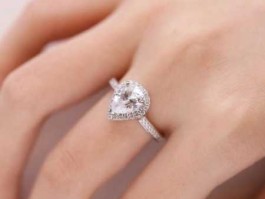 每克拉美钻戒 1克拉钻戒寓意？